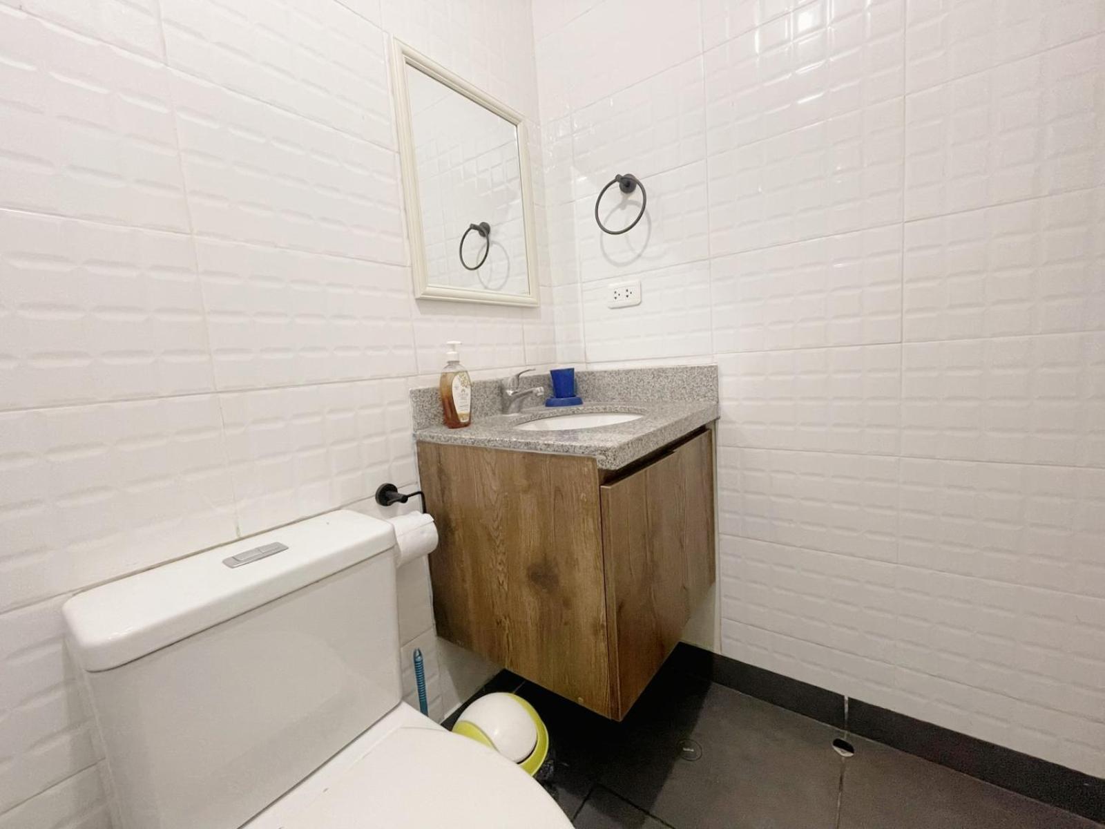 Habitación en casa particular Acogedora Privada Frente Al Metro *