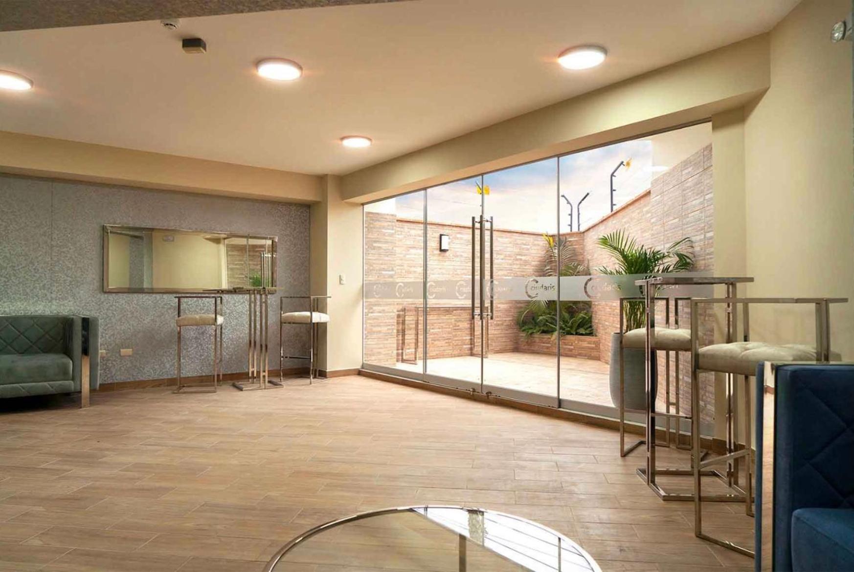 Acogedora Privada Frente Al Metro Homestay *