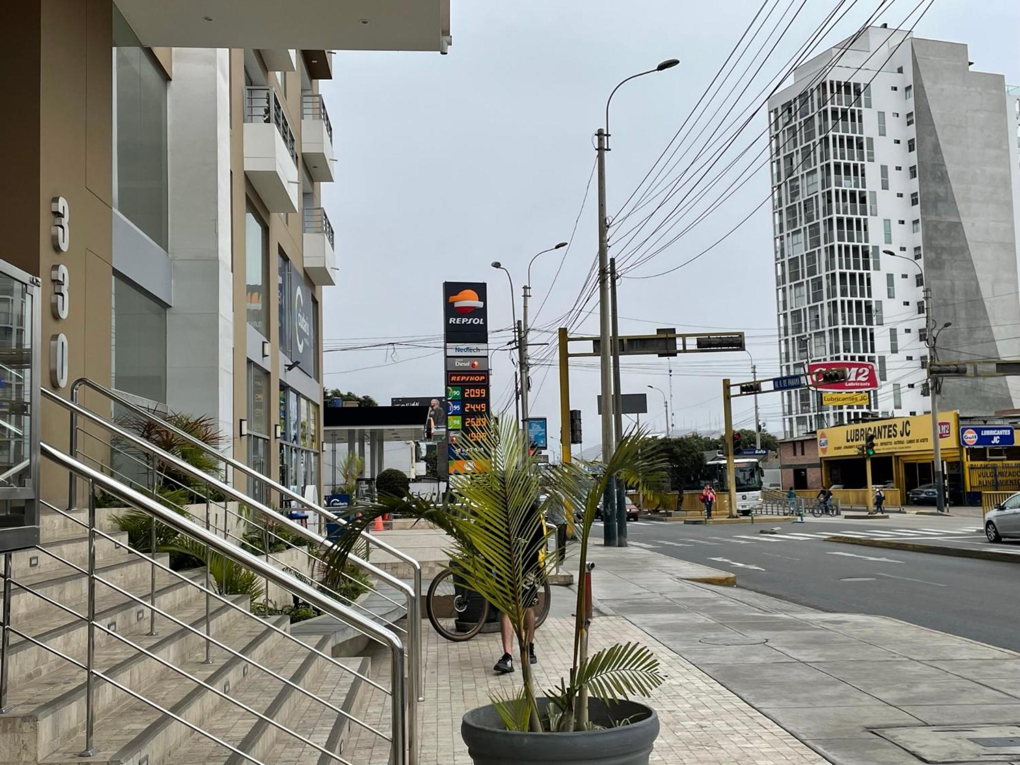 Homestay Acogedora Privada Frente Al Metro *